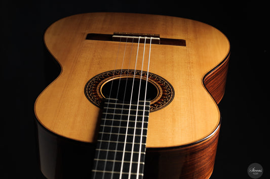 José Luis Romanillos - 2004 No. 818 ''La Sonrisa''