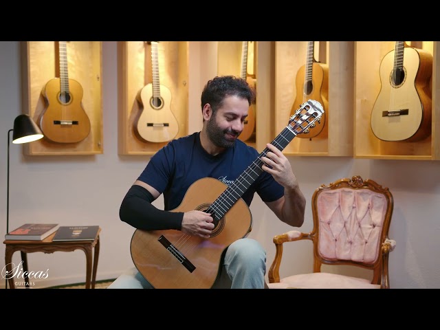 Siccas Luthiers Recital Traditional Ceder Classical Guitar Review